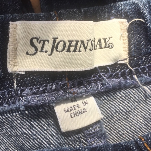 St. John’s Bay Women’s stretchy Jean - Picture 2 of 4